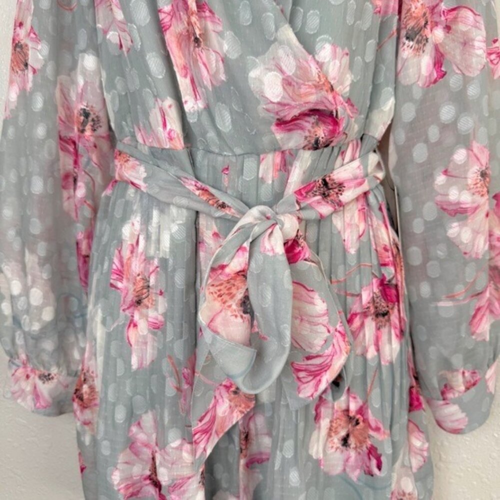 NWT Express floral long sleeve pleated wrap front romper spring M - Picture 6 of 12